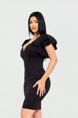 Vestido Corto Con Mangas De Vuelo