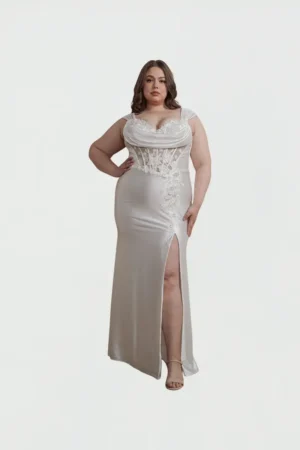 Vestido De Satín Con  Abertura En La Pierna