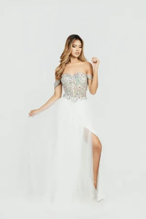 Vestido Con Pedreria Brillante En El Corset