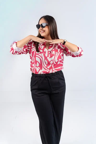 blusa estampada roja elegante mujer 01