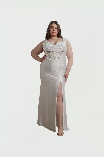 vestido-de-boda-corse-en-la-parte-superior-con-pliegues-de-satin-falda-con-una-abertura-en-la-pierna-color-blanco-01