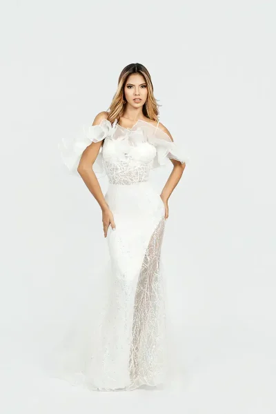 vestido-de-boda-de-hombros-descubiertos-con-tirantes-con-lateral-encaje-transparente-color-blanco