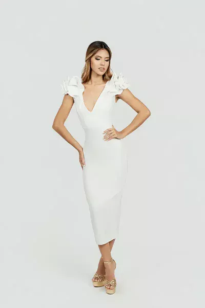 vestido-de-boda-midi-ajustado-corte-v-color-blanco